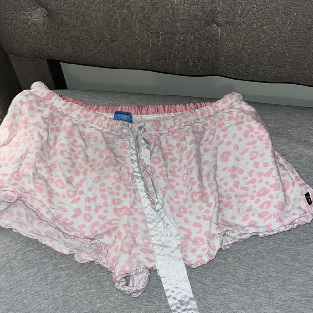 Used Vera Wang Pink Cheetah Shorts